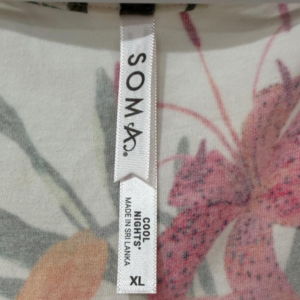 NWOT Soma Cool Nights Floral Short Sleeve Nightshirt - Picture 3 of 4